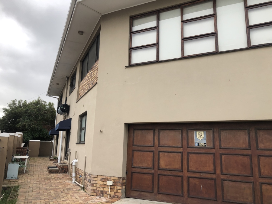 5 Bedroom Property for Sale in Strand North Western Cape